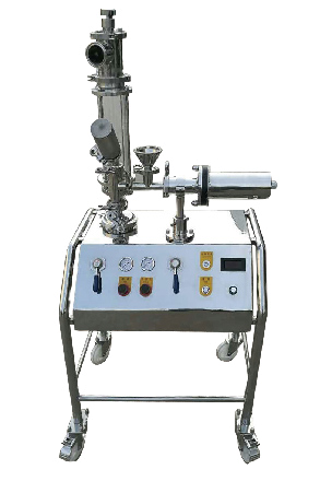 實(shí)驗(yàn)室中小型<a href=http://www.hedianbao.com.cn/chanpin/27.html target=_blank class=infotextkey>氣流粉碎機(jī)</a>