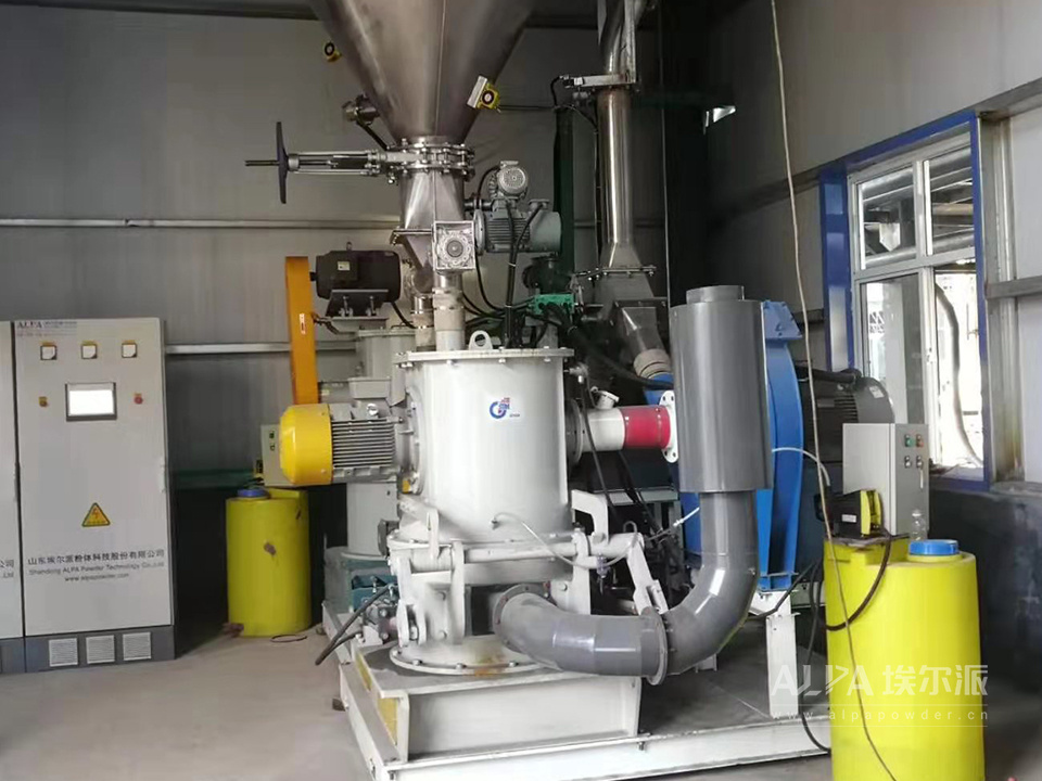 TSM<a href=http://www.hedianbao.com.cn/chanpin/144.html target=_blank class=infotextkey><a href=http://www.hedianbao.com.cn/chanpin/145.html target=_blank class=infotextkey>小蘇打</a></a>粉碎機(jī)設(shè)備實(shí)例圖